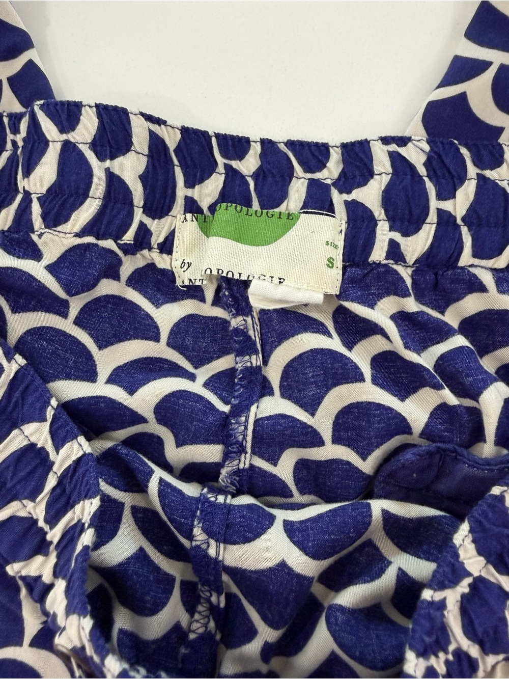 Anthropologie Beaded Scallop Print Cropped Jogger Pants Blue/White Size S - Picture 8 of 9